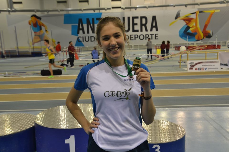 Tres medallas y 9 participantes en el campeonato andaluz sub 23 de pista cubierta